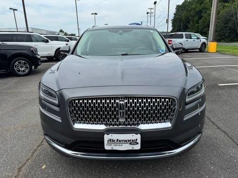 Used 2022 Lincoln Nautilus Reserve w/ Luxury Package AWD/4WD image 2