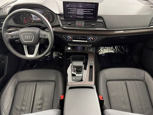 Used 2023 Audi Q5 2.0T Premium w/ Convenience Package image 12