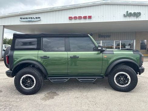 Used 2022 Ford Bronco Badlands AWD/4WD image 5