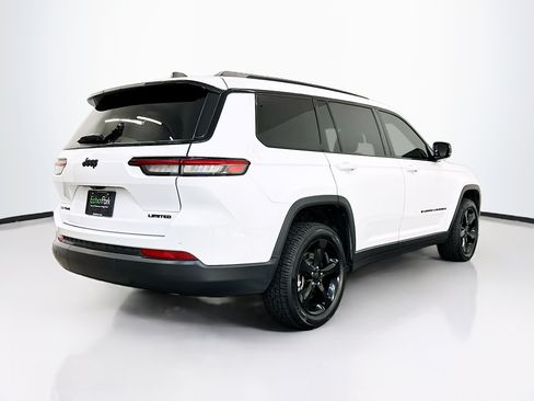 Used 2023 Jeep Grand Cherokee L Limited w/ Black Appearance Package AWD/4WD image 9