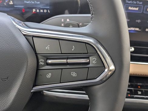 New 2026 Chevrolet Equinox ACTIV FWD image 24