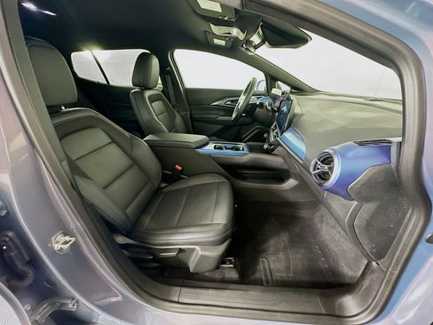 Used 2024 Chevrolet Equinox EV LT image 31