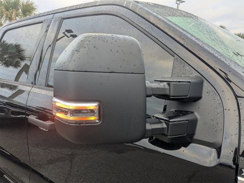 Used 2025 Ford F250 XLT image 12