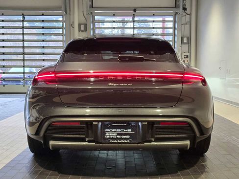Used 2022 Porsche Taycan 4 Cross Turismo image 5
