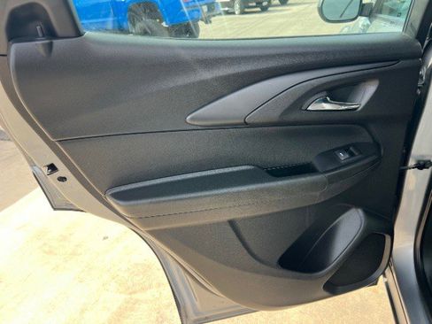Used 2023 Chevrolet TrailBlazer LS image 22