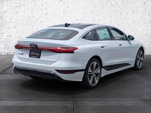 New 2025 Audi A6 e-tron Premium Plus image 4