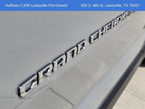 Used 2023 Jeep Grand Cherokee L Limited AWD/4WD image 10