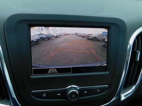 Used 2022 Chevrolet Equinox LT FWD image 19