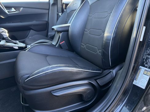 Used 2023 Kia Forte GT-Line image 10