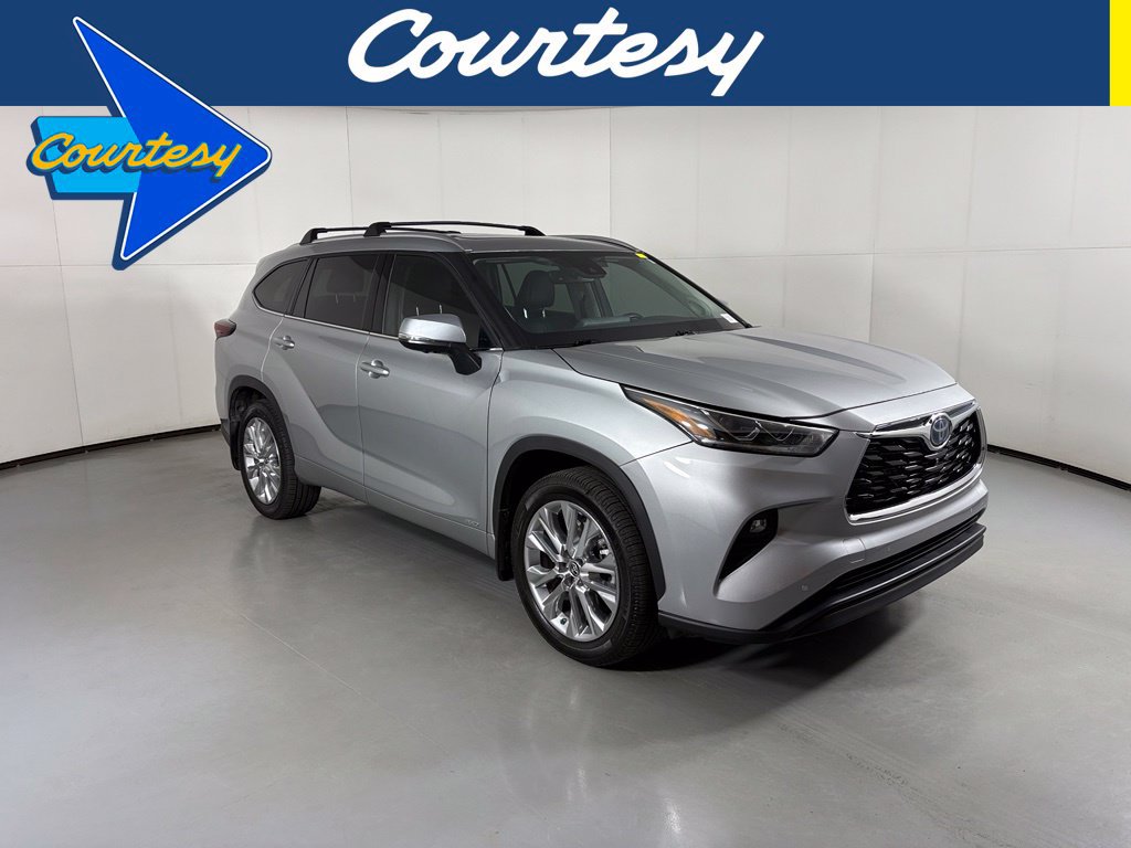Used 2024 Toyota Highlander Limited AWD/4WD image 1