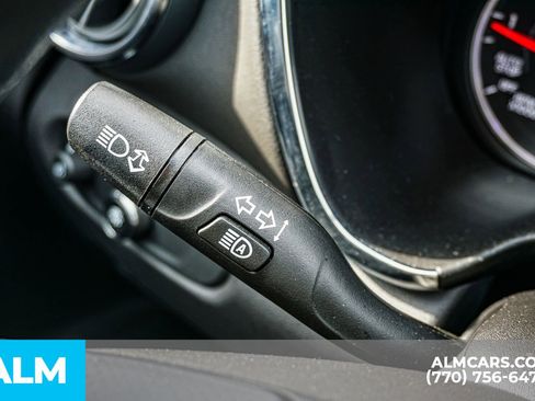Used 2025 Chevrolet Blazer LT FWD image 34