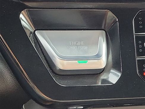 Certified 2025 GMC Sierra 3500 Denali Ultimate image 17