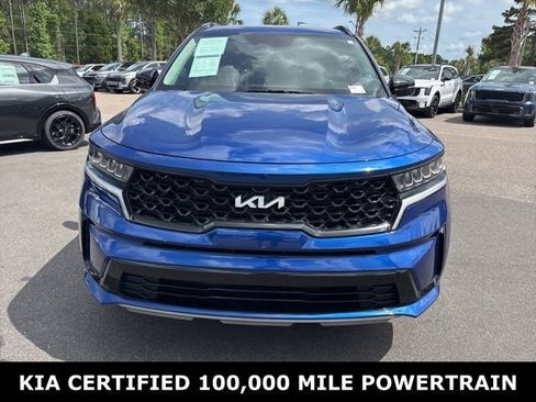 Certified 2022 Kia Sorento S FWD image 2