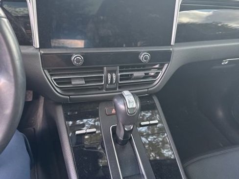 Used 2024 Porsche Macan image 6