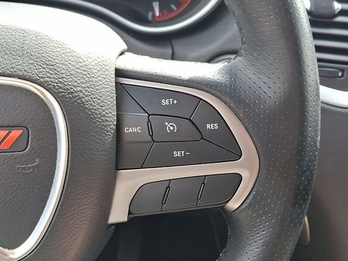 Used 2020 Dodge Durango SXT image 18