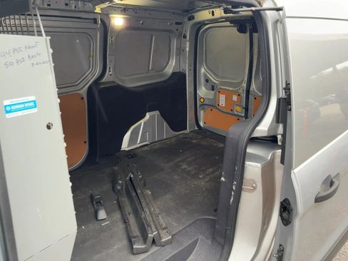Used 2016 Ford Transit Connect XL image 5