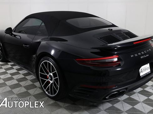 Used 2018 Porsche 911 Turbo image 8