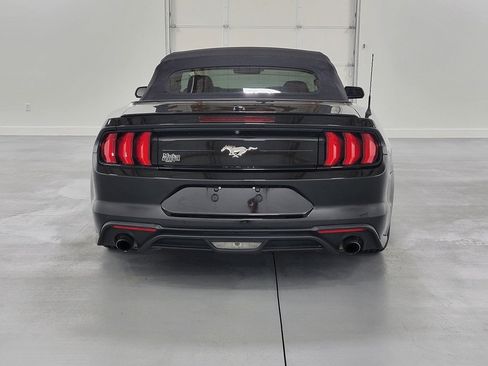 Used 2021 Ford Mustang Premium RWD image 8