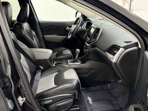 Used 2014 Jeep Cherokee Limited w/ Luxury Group image 29