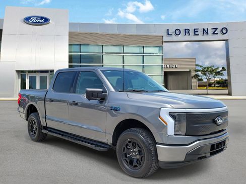 Used 2025 Ford F150 Lightning XLT AWD/4WD image 3