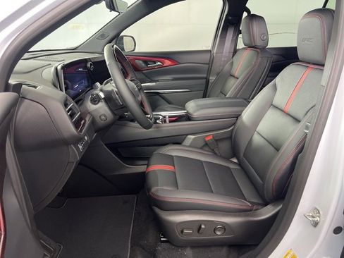 New 2026 Chevrolet Traverse RS image 9