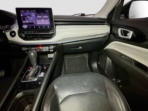Used 2022 Jeep Compass Limited w/ Sun and Sound Group AWD/4WD image 28