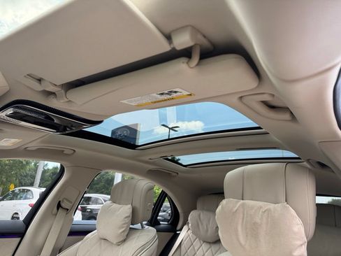 Used 2023 Mercedes-Benz S 580 4MATIC Sedan image 11