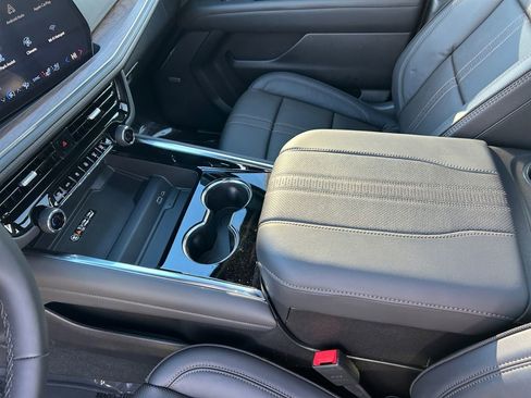 New 2026 Chevrolet Tahoe High Country w/ LPO, Illumination Package image 20