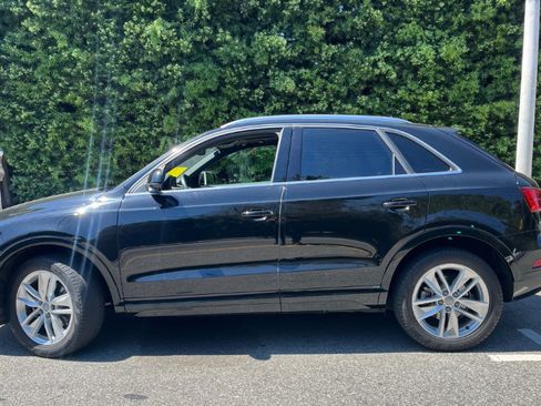 Used 2017 Audi Q3 2.0T Premium Plus w/ Premium Plus Package AWD/4WD image 12