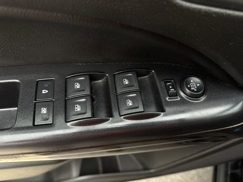 Used 2015 GMC Canyon SLT w/ Driver Alert Package image 24