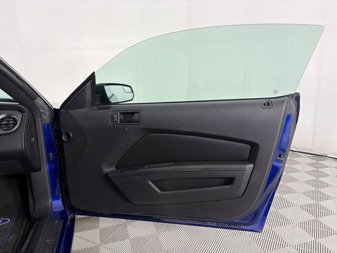 Used 2014 Ford Mustang Convertible w/ Equipment Group 102A RWD image 25