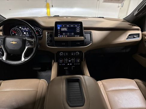 Used 2021 Chevrolet Suburban Premier AWD/4WD image 10