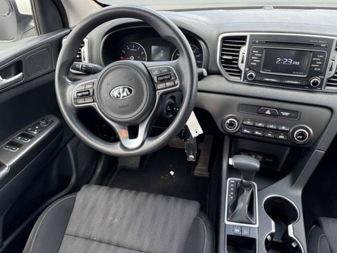 Used 2017 Kia Sportage LX FWD image 10