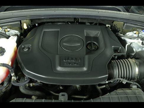 Used 2022 Jeep Grand Cherokee L Overland image 25