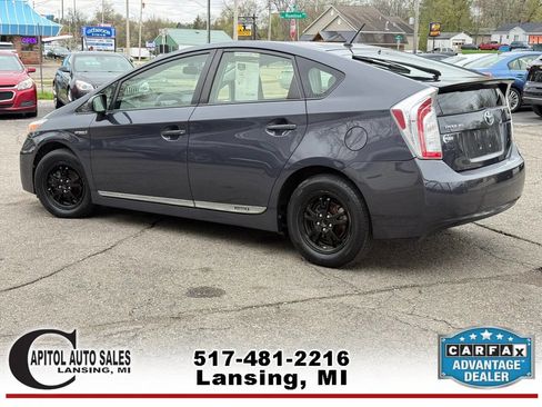 Used 2014 Toyota Prius Two FWD image 6