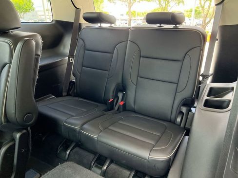 Used 2021 GMC Acadia Denali w/ Denali Technology Package FWD image 21