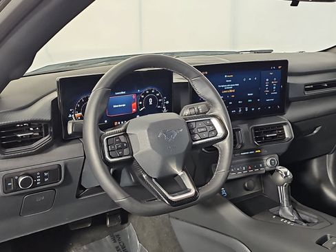 Used 2025 Ford Mustang Convertible RWD image 14