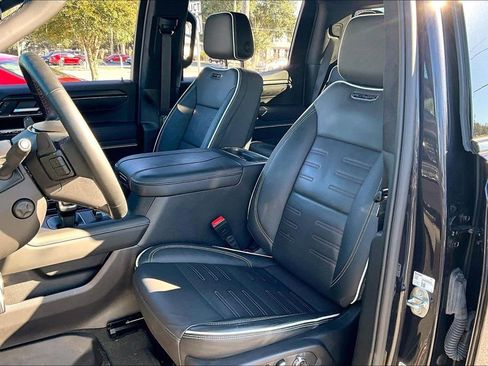 Used 2024 GMC Sierra 1500 AT4X image 18