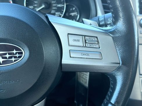 Used 2011 Subaru Outback 3.6R Limited w/ PWR Moonroof Pkg image 27