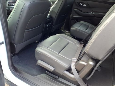 Used 2023 Chevrolet Traverse LT w/ LPO, Cargo Package image 8