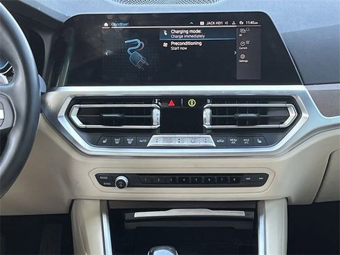 Used 2021 BMW 330e w/ Convenience Package image 17