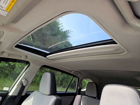 Used 2015 Toyota RAV4 XLE FWD image 24