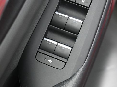 Certified 2025 Toyota Prius XLE image 13