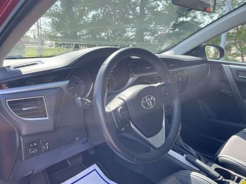 Used 2016 Toyota Corolla S image 9