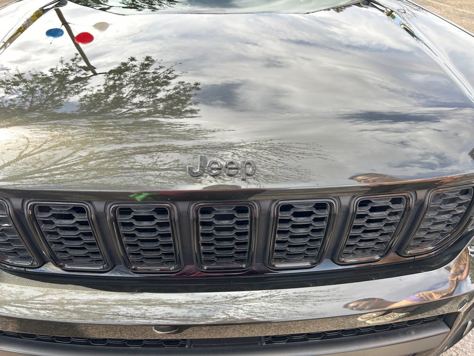 Used 2022 Jeep Grand Cherokee L Limited w/ Black Appearance Package AWD/4WD image 23