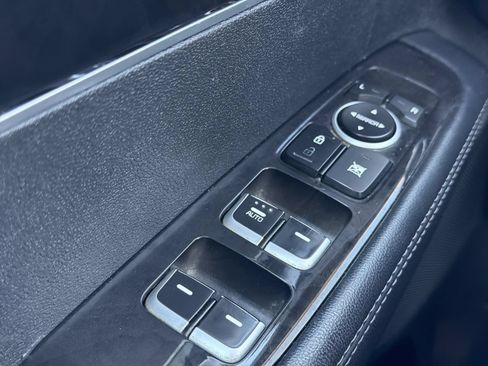 Used 2017 Kia Sorento FWD w/ LX Convenience Package image 23