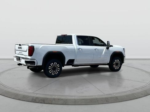 New 2026 GMC Sierra 3500 Denali Ultimate AWD/4WD image 8
