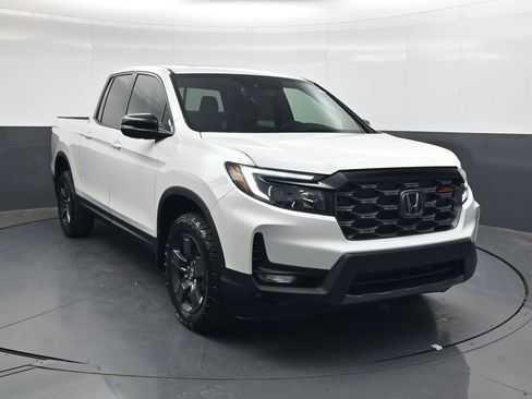 New 2026 Honda Ridgeline TrailSport image 2