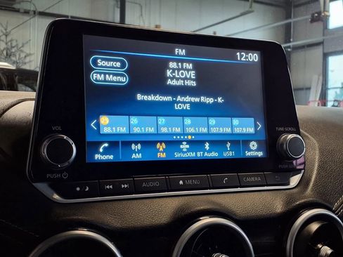 Used 2025 Nissan Sentra SV FWD image 18