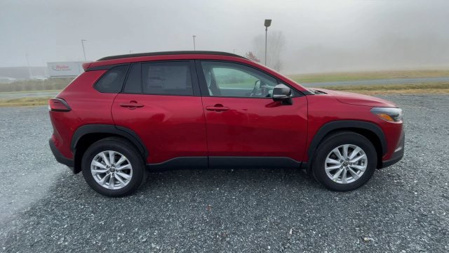 New 2026 Toyota Corolla Cross LE w/ Moonroof Package AWD/4WD image 9